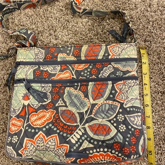 Vera Bradley Multicolor Floral Crossbody Bag - Picture 5 of 11